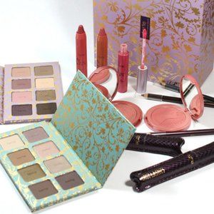 TARTE Sweet Indulgence's High Performance Naturals Holiday Gift Set.